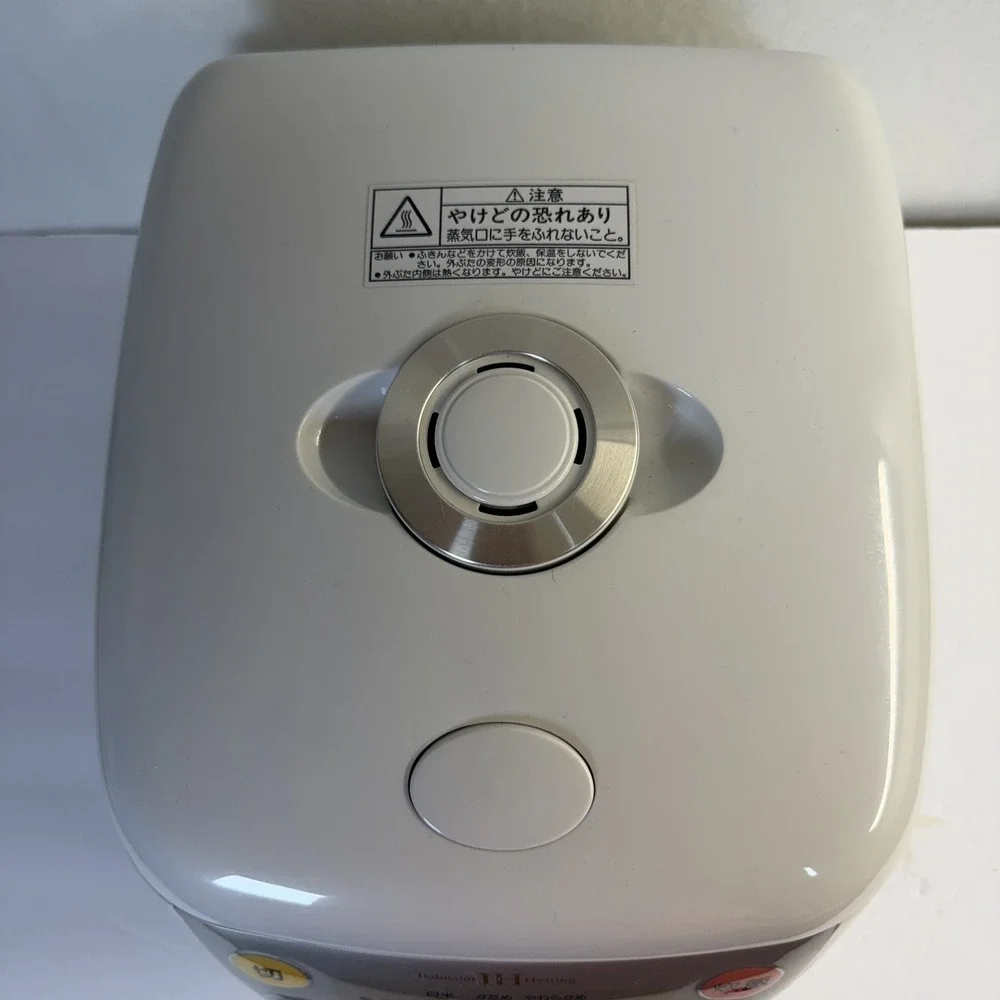 Toshiba RCK-A10EX Induction Heating Rice Cooker 1.0L White - Storage B-10